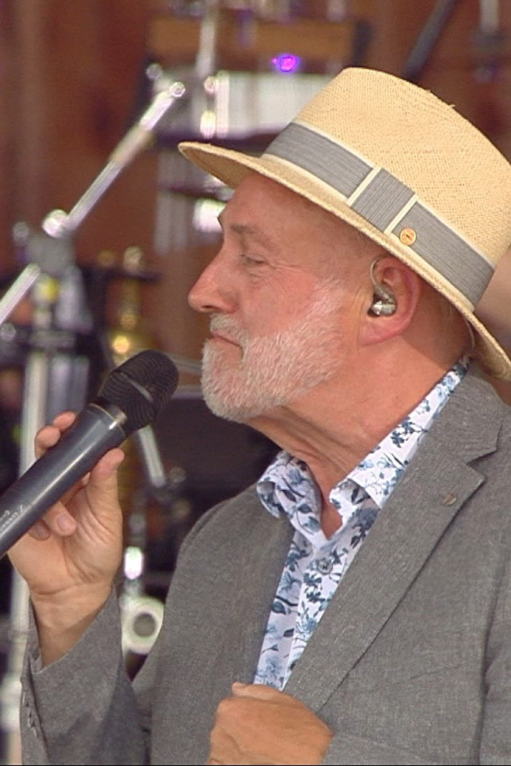 Production poza 1 01